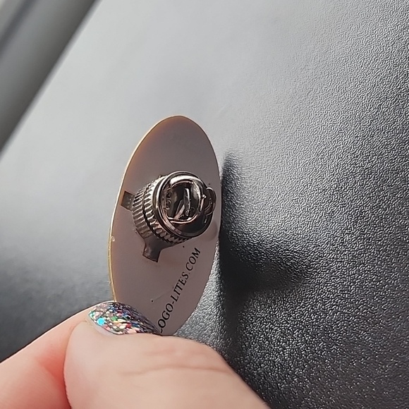 Michigan light up pin - Picture 2 of 2